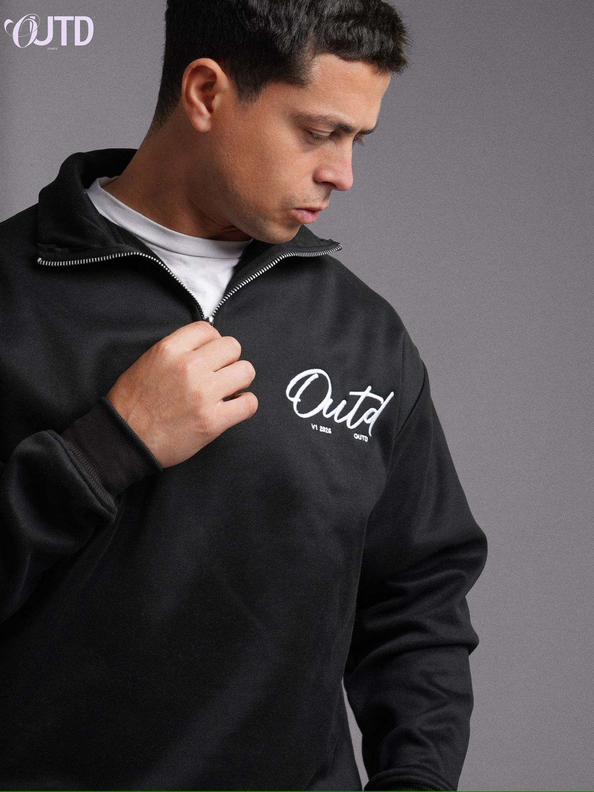 OUTD Essential Quarter-Zip