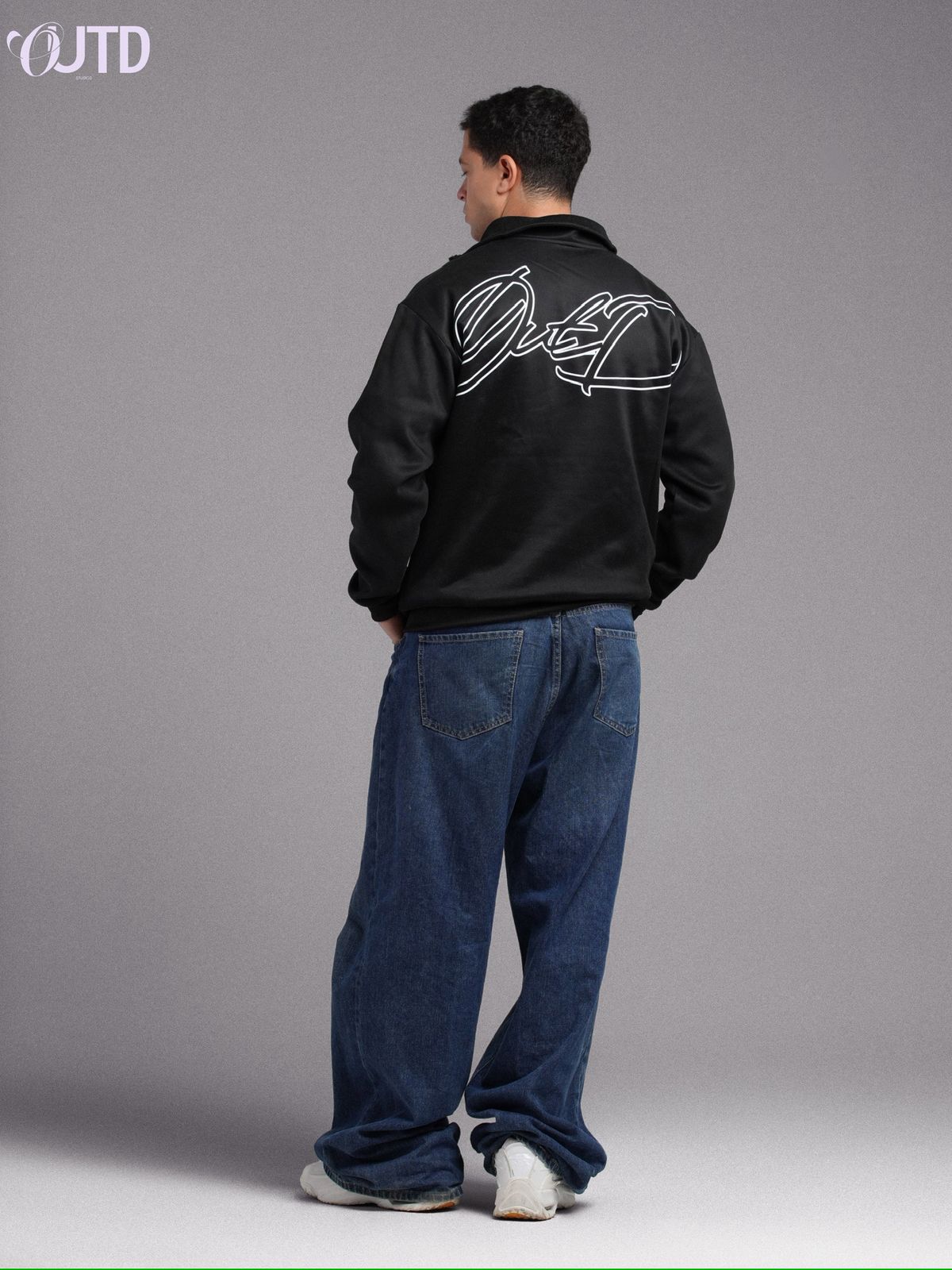 OUTD Essential Quarter-Zip