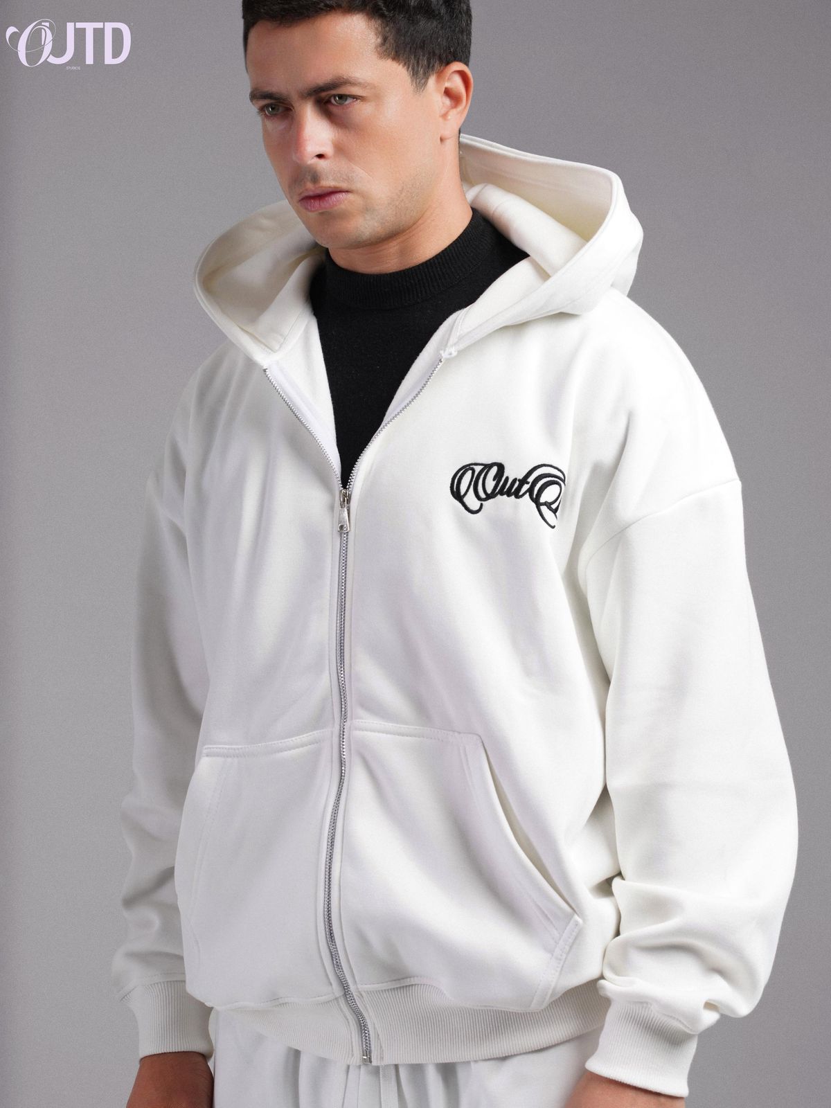 OUTD Essential Zip-Up Hoodie