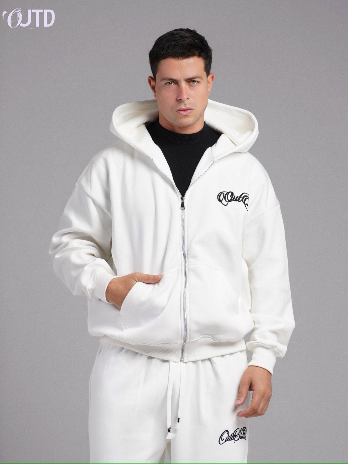 OUTD Essential Zip-Up Hoodie