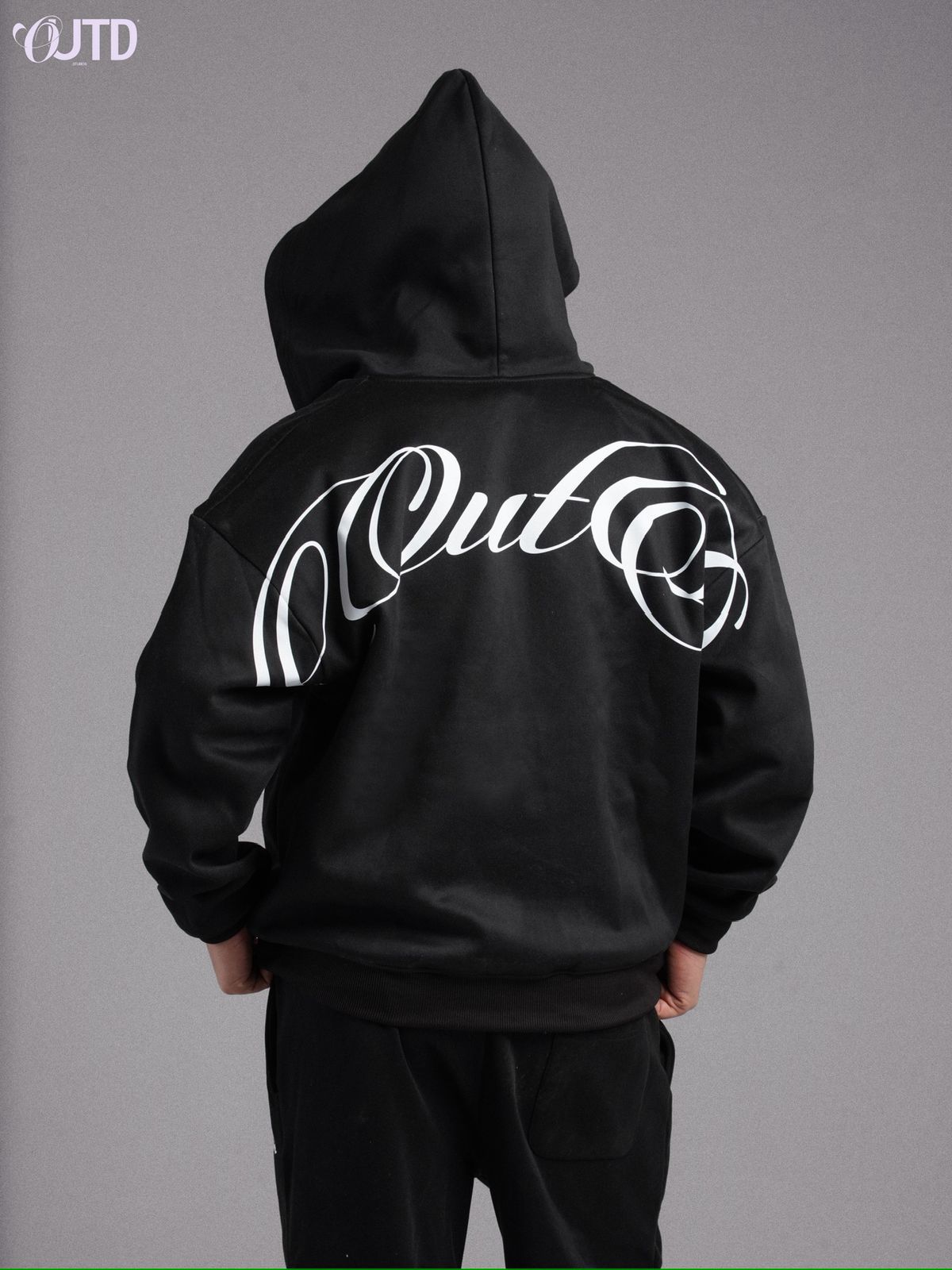 OUTD Essential Zip-Up Hoodie