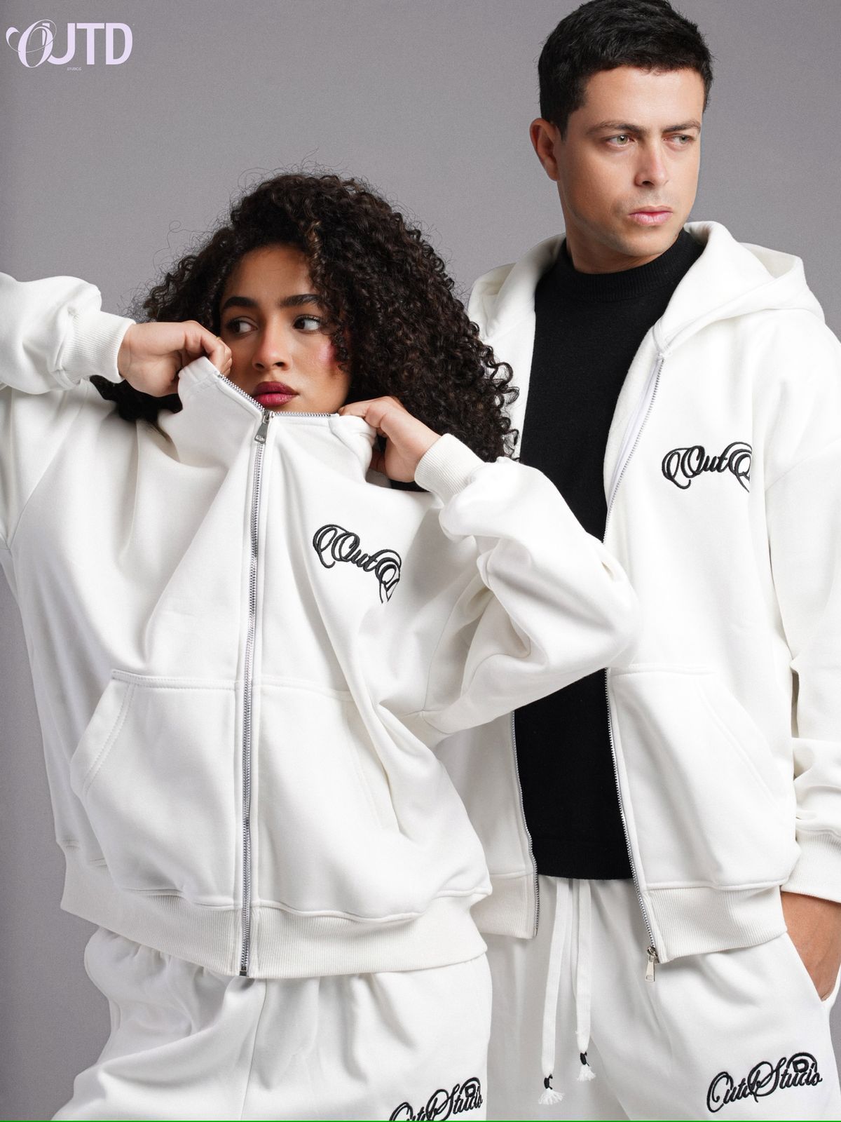 OUTD Essential Zip-Up Hoodie