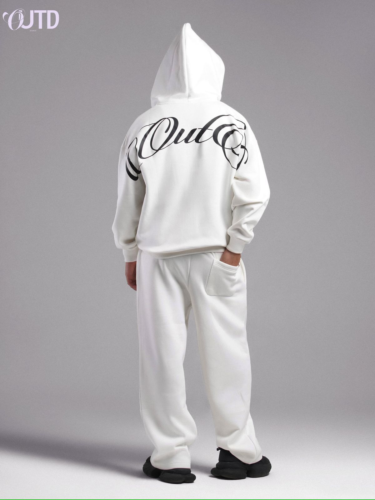 OUTD Essential Zip-Up Hoodie
