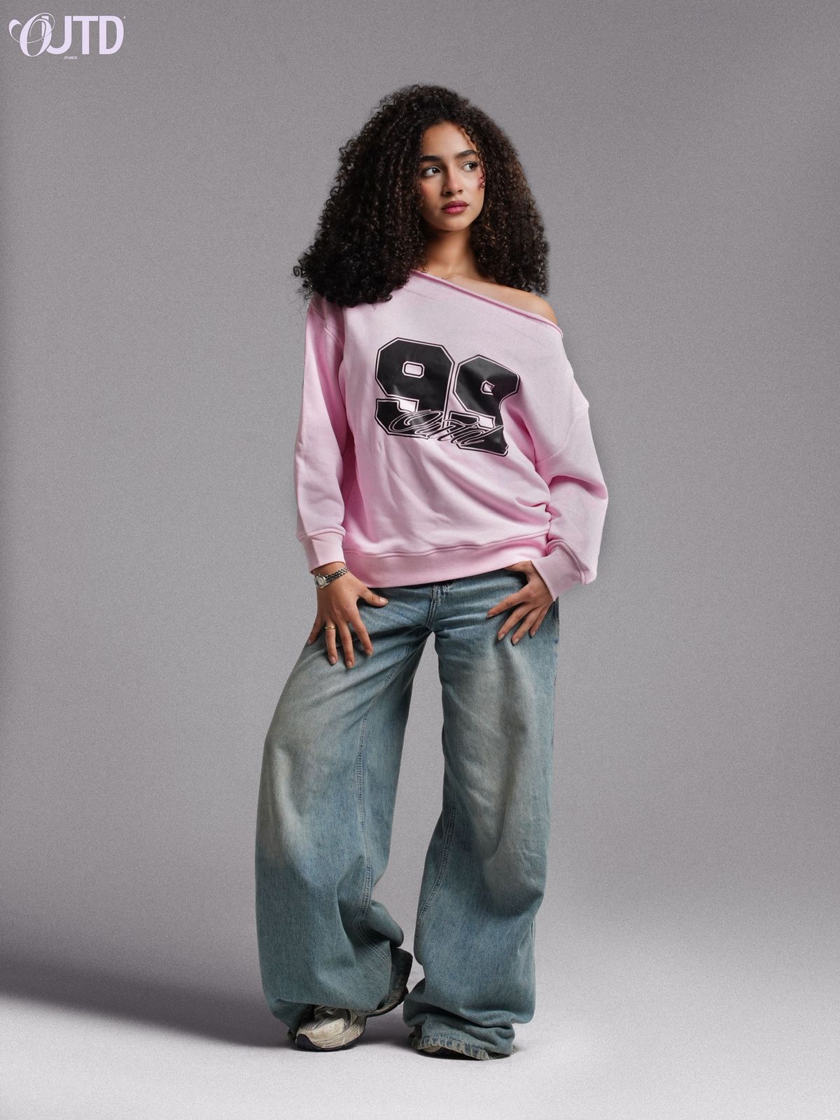 OUTD 99 Off-Shoulder Sweatshirt