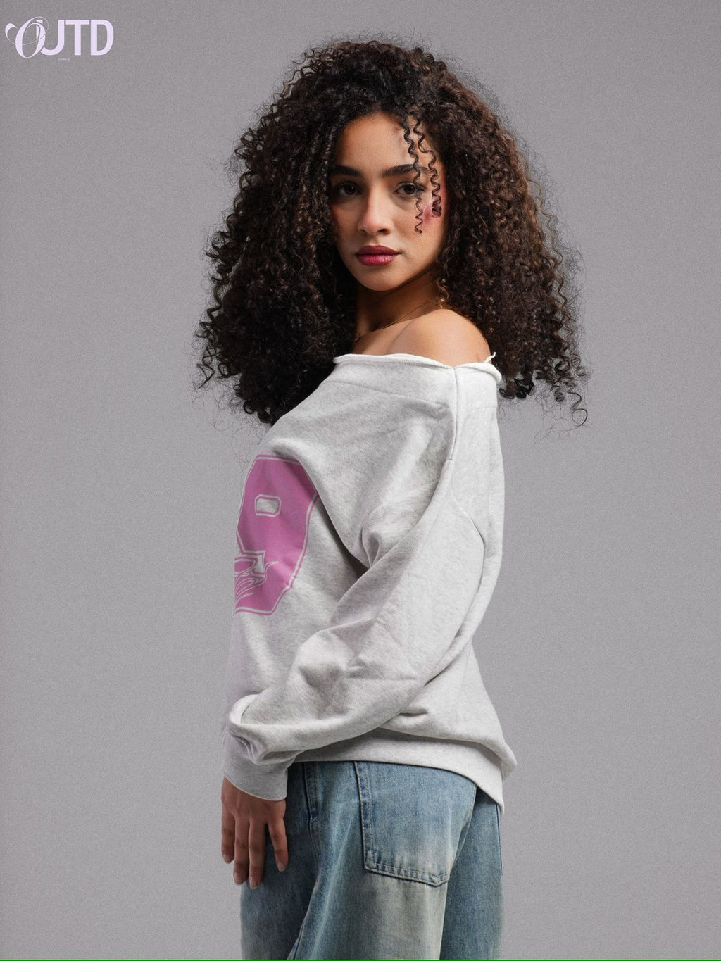 OUTD 99 Off-Shoulder Sweatshirt