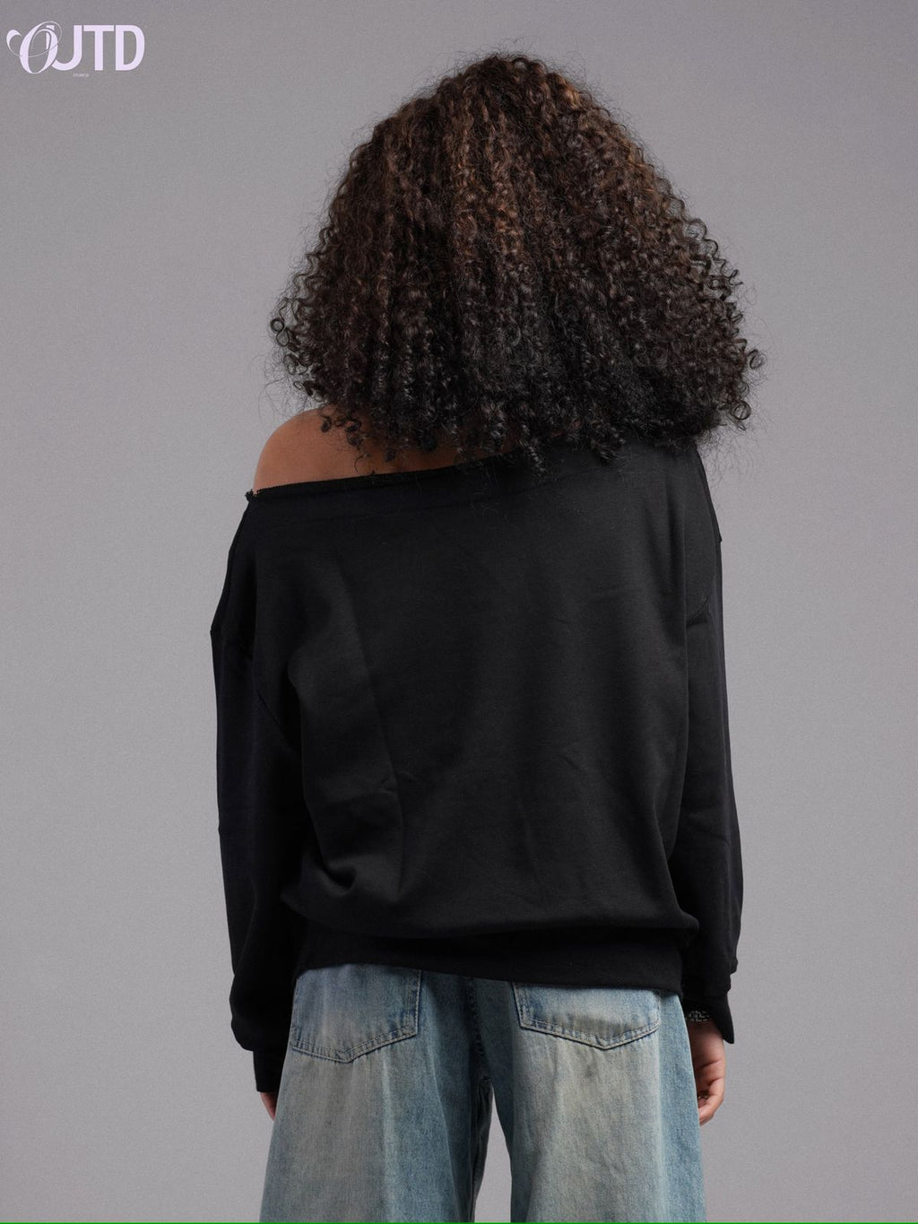 OUTD 99 Off-Shoulder Sweatshirt